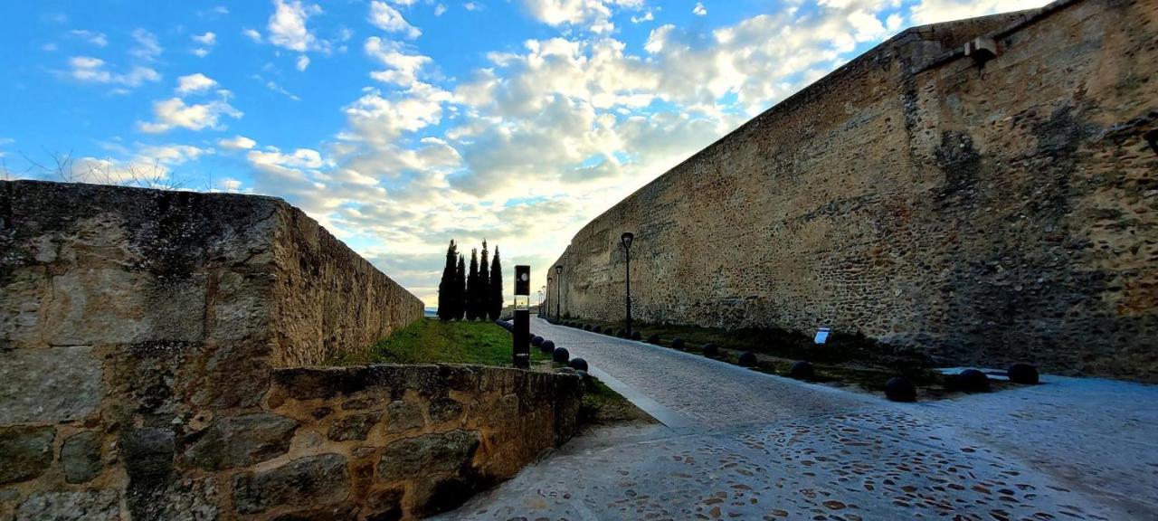 Alojamientos Centro Historico De Ciudad Rodrigo Ngoại thất bức ảnh